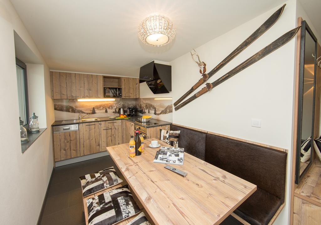 Apartment Chrissies Piesendorf Zimmer foto